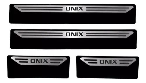 Cubre Zócalo Acero Inoxidable Chevrolet Onix 4 Puertas