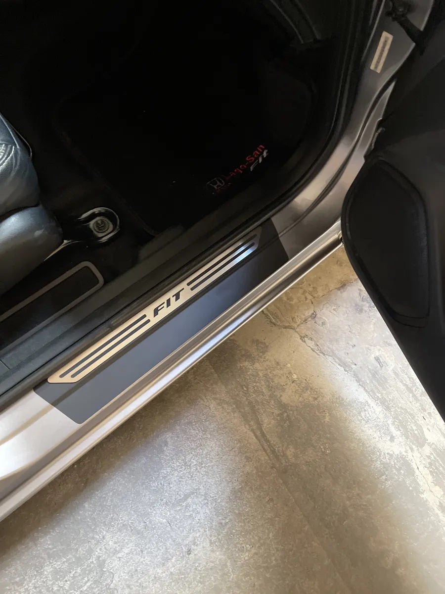 Cubre Zócalo Acero Inoxidable Chery Tiggo 2