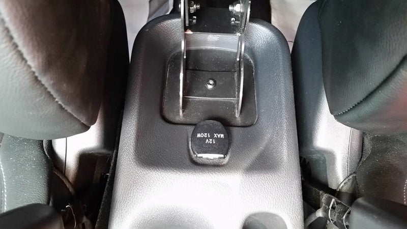 Apoya Brazo Articulado Nissan Kicks